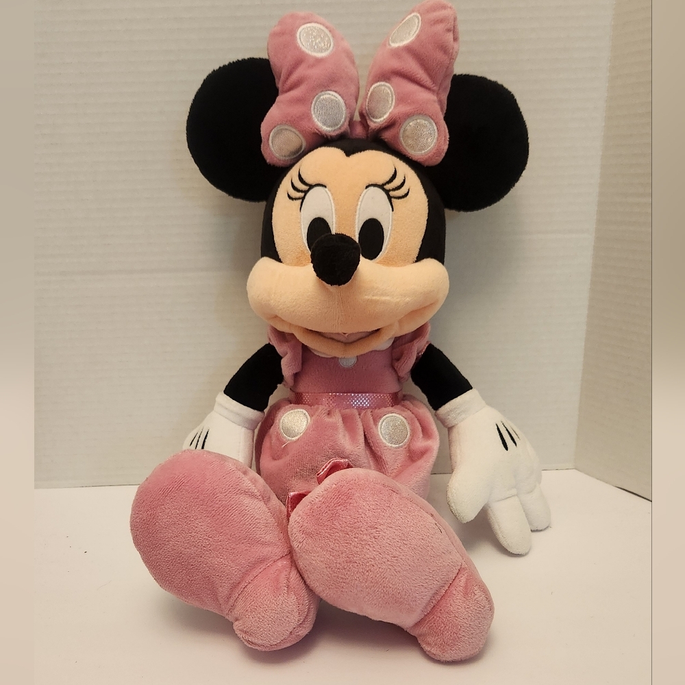 Pink Plush Minnie Mouse